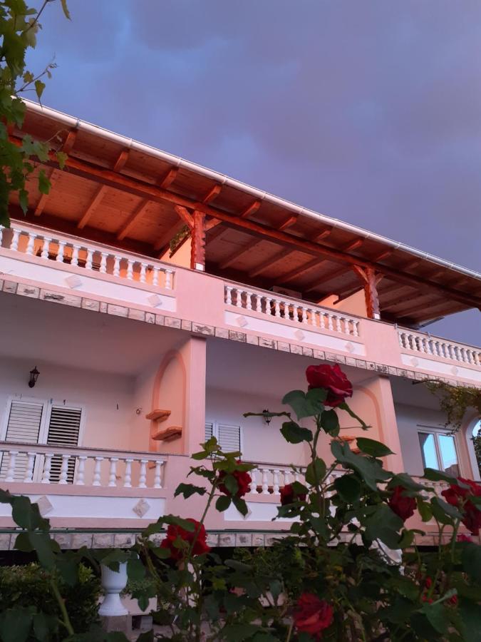 Apartments Balen Barbat na Rabu Exterior photo